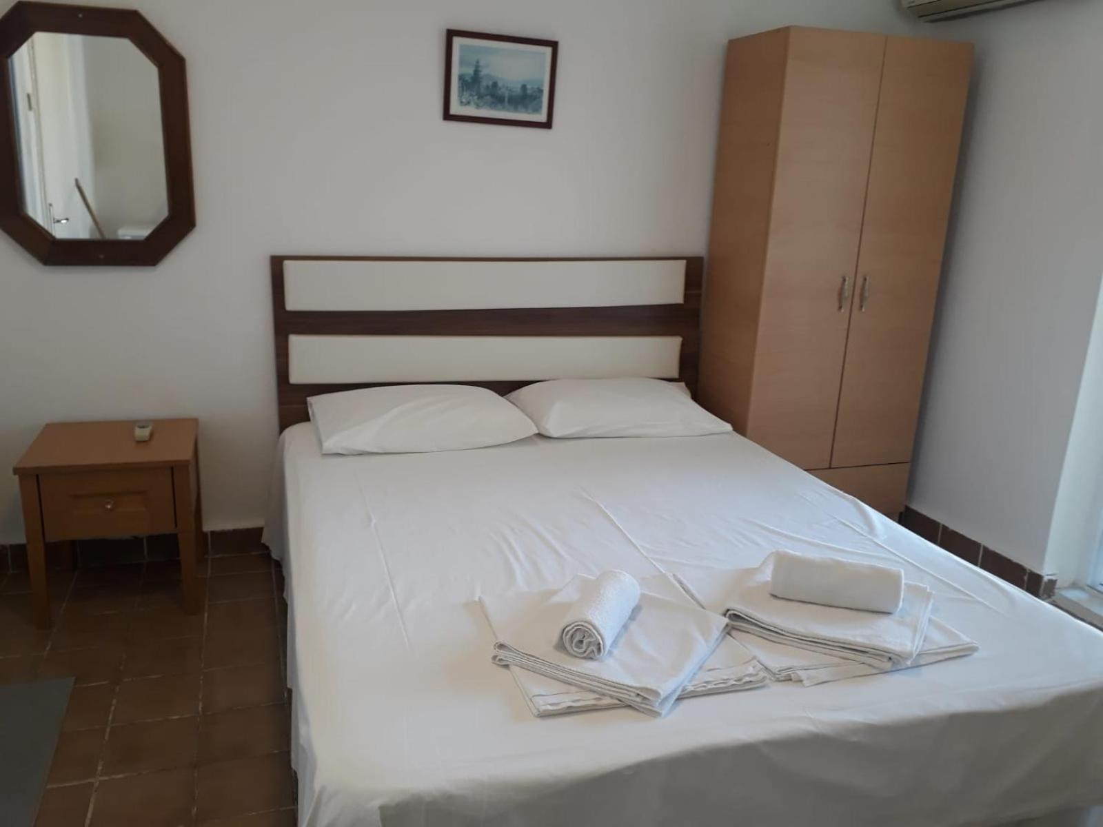 Martili Villa Lara Antalya Rum bild