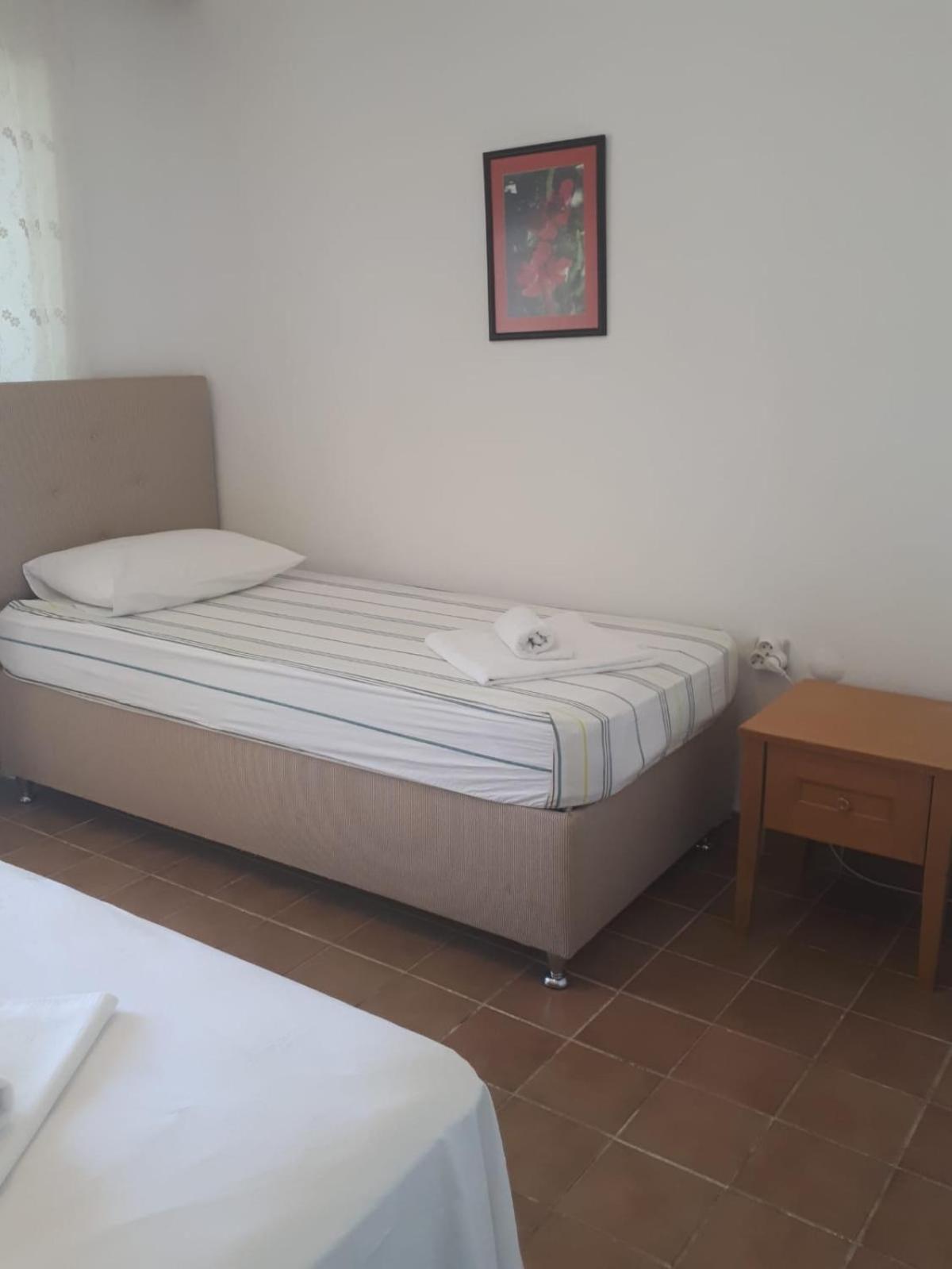 Martili Villa Lara Antalya Rum bild
